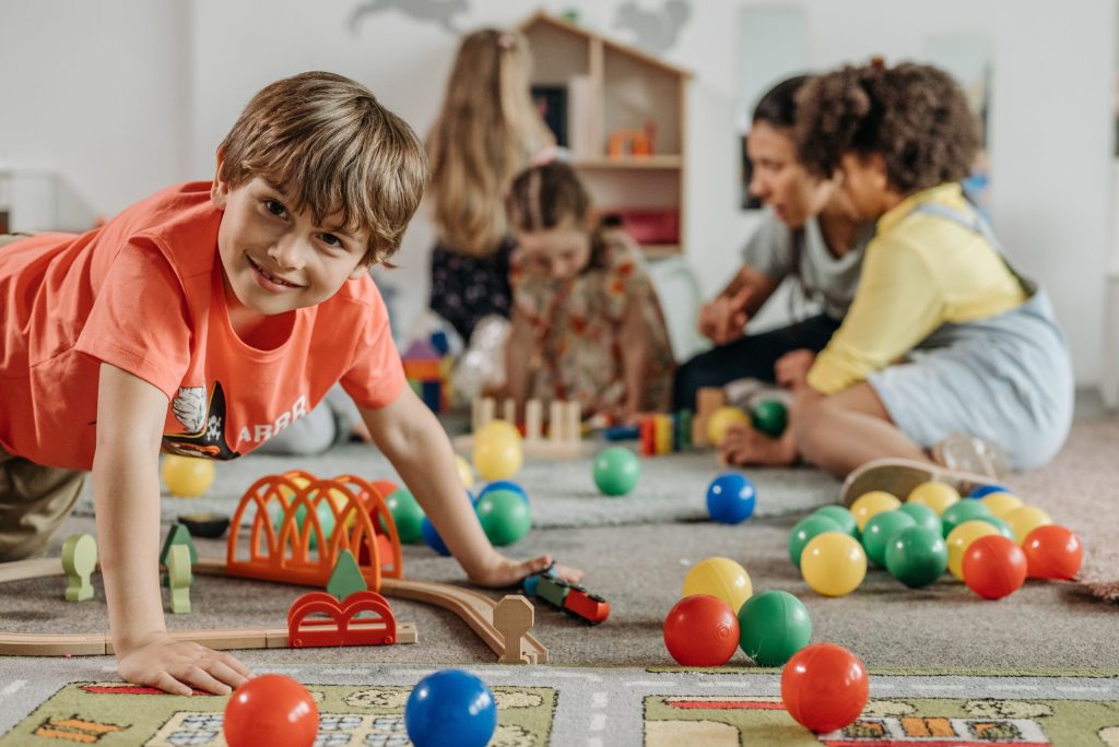 Montessori uzmanlık (245 saat) sertifika eğitimi